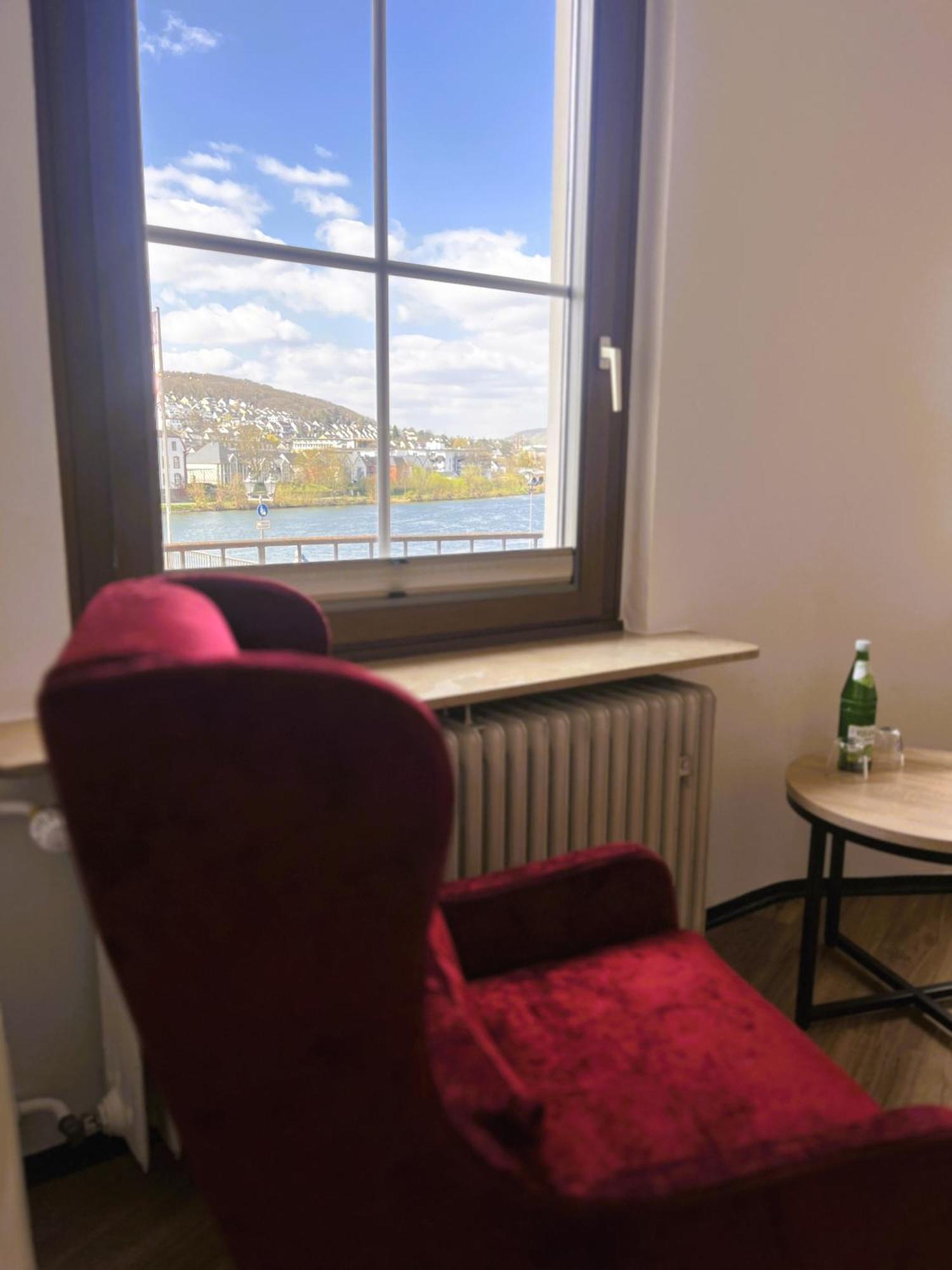 Moselhotel Roemischer Kaiser Verbandsgemeinde Verbandsgemeinde Bernkastel-Kues Buitenkant foto